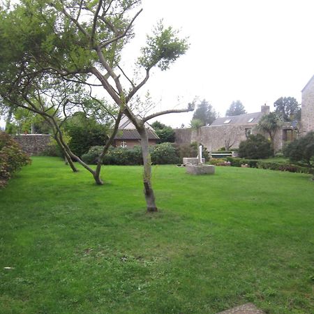 Les Embruns Apartment Saint-Vaast-la-Hougue Exterior photo